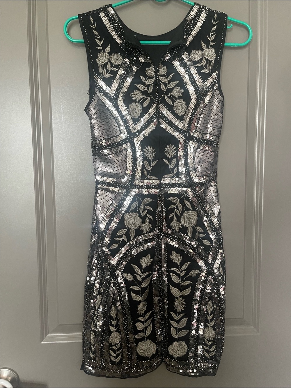 Lulus Black and Silver Sequin Floral Mini Dress Xs. Beaded plus sequined
